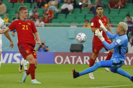 Spain put seven goals past hapless Costa Rica