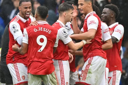 Arsenal back on top, Man Utd undone by Emery’s Villa