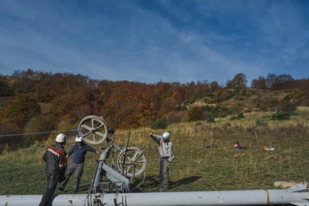 French Alps village says goodbye to ski lift of winters past