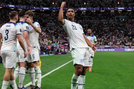 England cruise past Senegal to book World Cup quarter-final clash against France