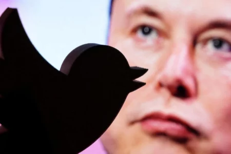 Musk threatens legal action against Twitter user who tracked his private jet