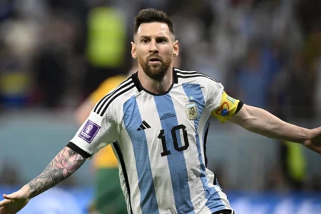 Messi scores in 1,000th professional match as Argentina beat Australia