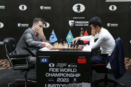 World Chess title heads into rapid-play tiebreak