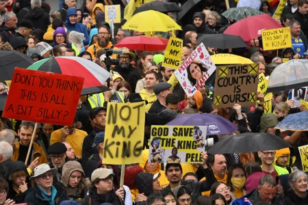 UK police defend tactics after anti-monarchists arrested before coronation