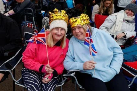 King Charles’ coronation draws tens of thousands braving rain to cheer monarch