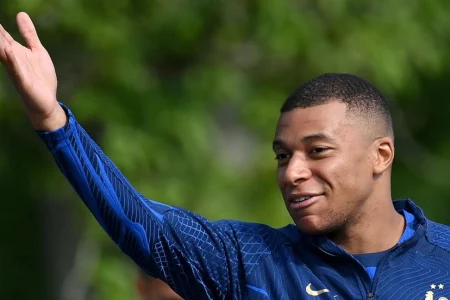 Mbappe future in major doubt after refusal to extend PSG contract