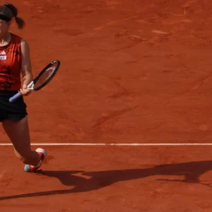 Muchova defeats Belarus’ Sabalenka to reach French Open final in epic comeback