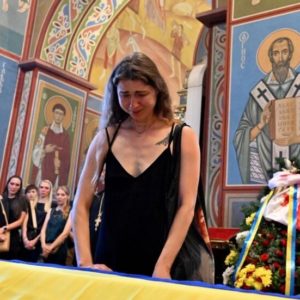 Kyiv bids farewell to writer killed in Russian strike