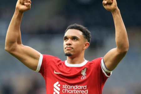 10-man Liverpool turnaround against Newcastle ‘for the ages’, says Alexander Arnold