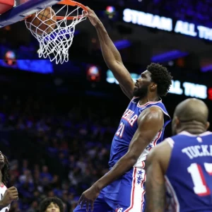 Embiid scores 35 in dominant effort as NBA 76ers beat Portland