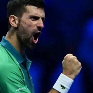 Djokovic sweeps past Alcaraz to continue record ATP Finals bid