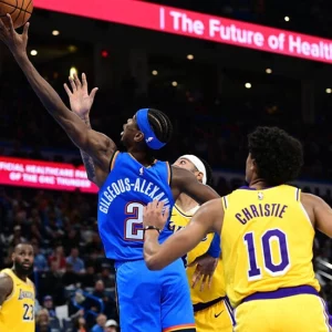 Thunder rally to beat Lakers, Bulls stun Bucks in overtime