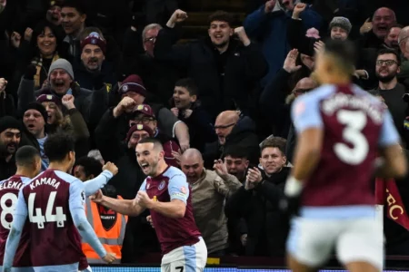 Aston Villa beat Arsenal to spark unlikely Premier League title bid