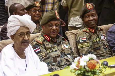 Lieutenant General Yasser Al-Atta: Army soldiers in Khartoum were about 30,000 compared to 160,000 for rapid support