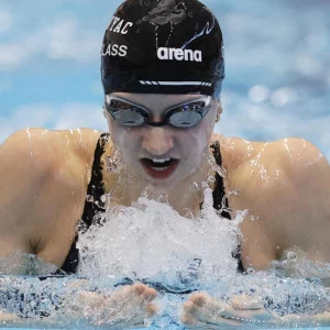 Douglass wins 200m breaststroke in American record at Knoxville Pro Swim