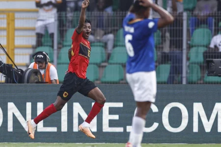 Dala scores twice as 10-man Angola reach AFCON quarter-finals