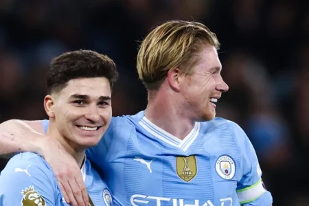 Birthday boy Alvarez stars as Man City beat Burnley