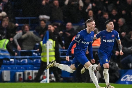 Hat-trick hero Palmer fires Chelsea to last-gasp win over Man Utd