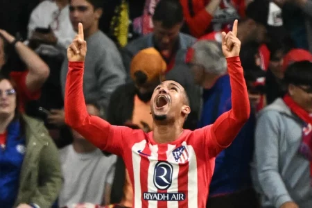 Atletico hold on to keep narrow advantage on ‘nervous’ Dortmund