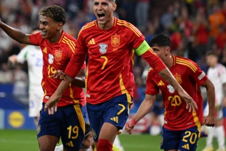 Spain the standouts as Euro 2024 heads into knockout stage