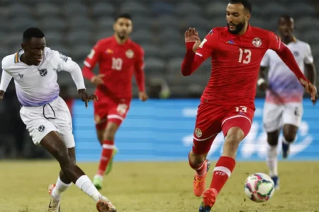 Senegal win, Tunisia draw to lead World Cup qualifying groups