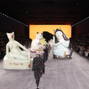 Dior offers laid-back style on a feline cat-walk