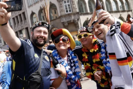 Euro 2024 at halftime: good vibes, late trains