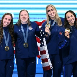 US win Olympic women’s 4x100m medley gold with world record