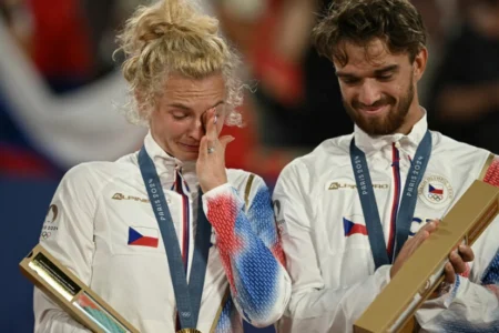 Love match? Czech pair win Olympic mixed tennis gold