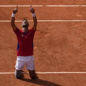 Djokovic wins his first Olympic gold after beating Alcaraz in men’s singles final