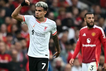 Liverpool demolish Man Utd to maintain perfect Slot start