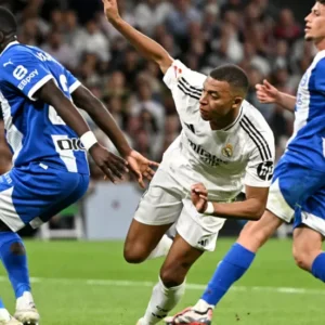 Mbappe strikes again as Madrid hold off Alaves