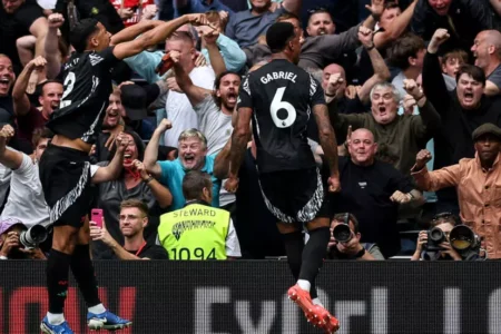 Gabriel strikes as Arsenal hit wasteful Spurs with sucker punch