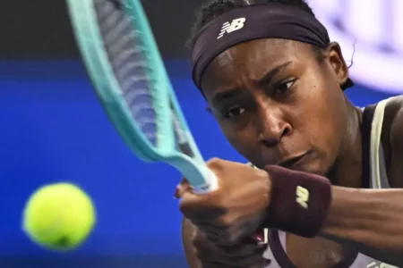 Ruthless Gauff beats Muchova in straight sets to win China Open