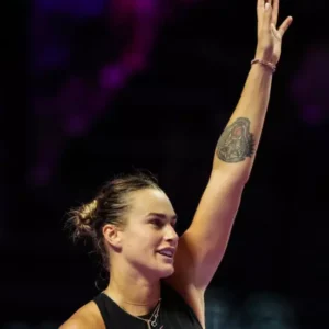 Sabalenka maintains Zheng stranglehold in winning WTA Finals start