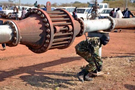 Including fields in the Red Sea, the Sudanese government grants 20 oil wells to Russian companies