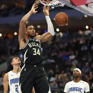 Bucks hold off Magic, Thunder roll past Mavs to advance in NBA Cup