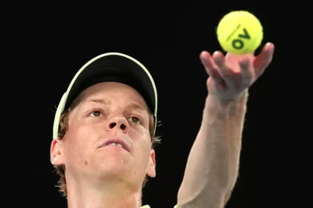 Sinner demolishes De Minaur to set up Melbourne semi with Shelton