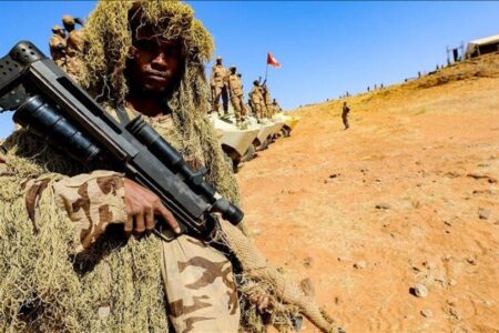 The army is meters away from the presidential palace coinciding with the recapture of the city of um Rawaba, north of Kordofan